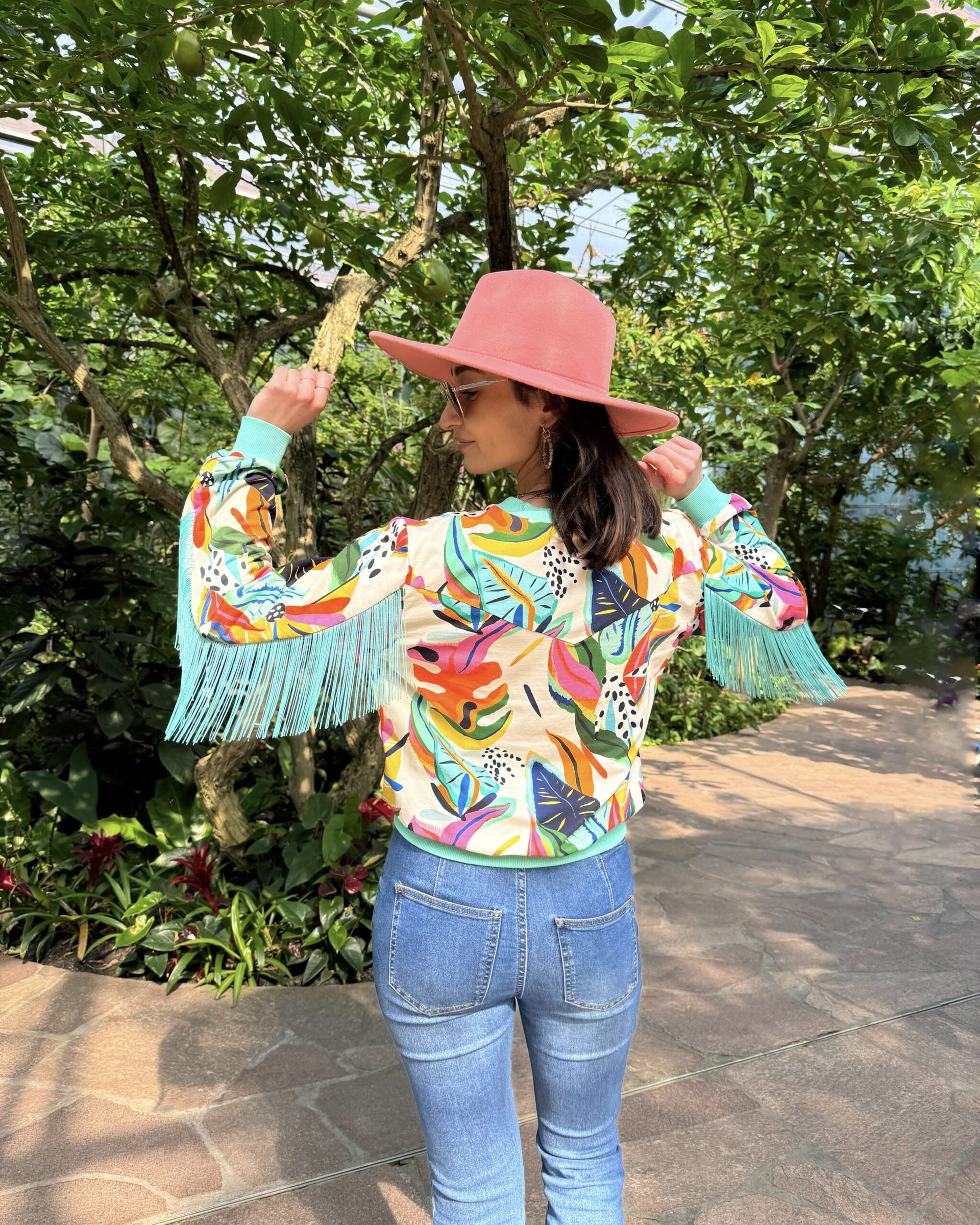 CAROLINE VIBRANT JUNGLE SPIRIT– TROPICAL BREEZE