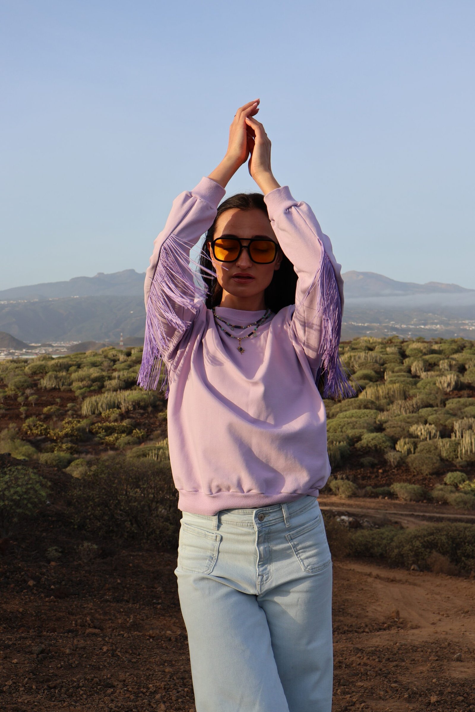 LAURA- YOUTHFUL LIGHT ENERGY
